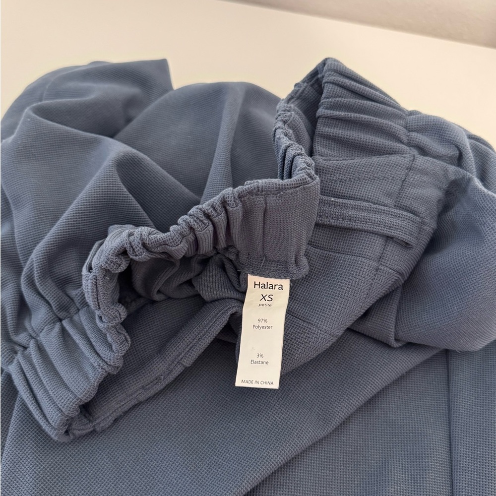 Halara Pleated Culotte Pants XS Petite – Slate Blue, Pockets - Picture 3 of 3